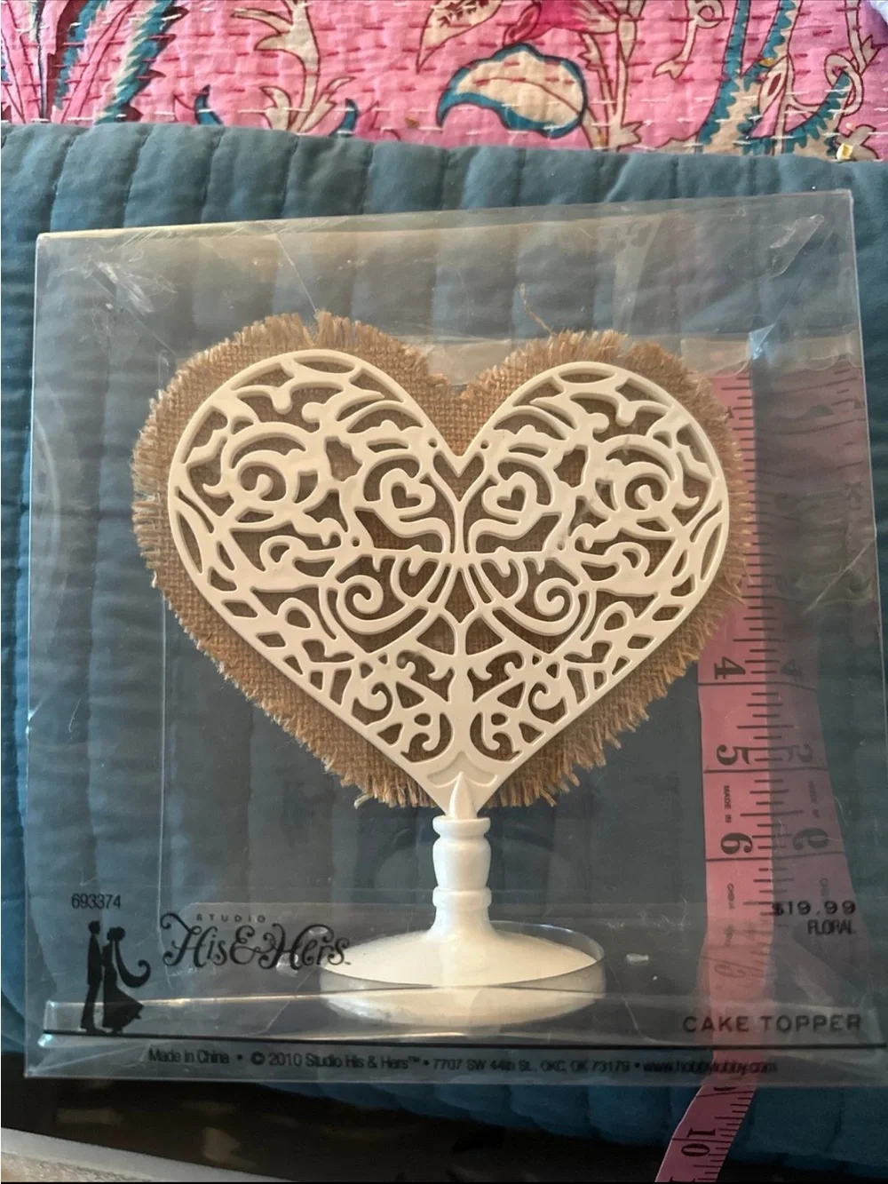 Wedding Cake, Rustic heart Decor , Table decor burlap, sweetheart, bride